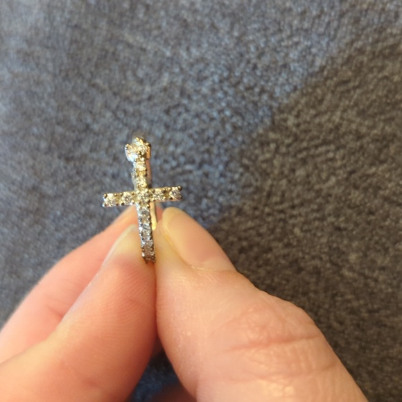 Cross ring and necklace set - Picture 2 of 3